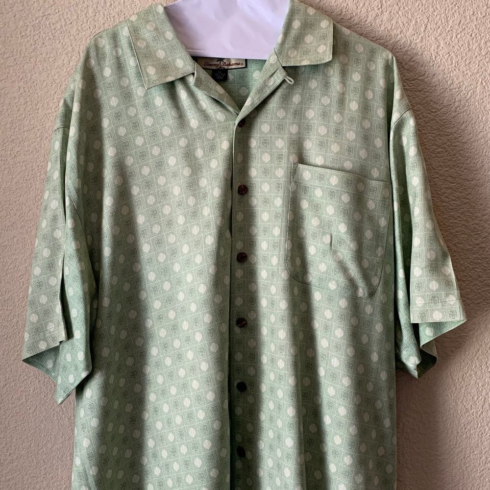 Tommy Bahama 100% Silk Patterned Men's Shirt